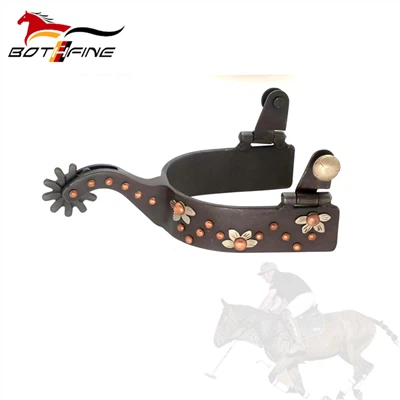 เดือยโชว์แบบโบราณพร้อมขอบลายดอกไม้สีเงินเยอรมันและจุดสีทองแดง